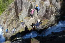 Passerelle Himalayenne. Via ferrata de la cascade, Isère.