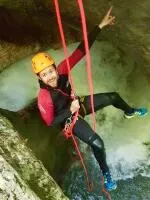 Rappel dans le canyon du Pont du Diable, Savoie.