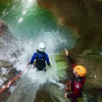 Proche d'Aix-les-Bains, le pont du diable, canyoning dans les Bauges